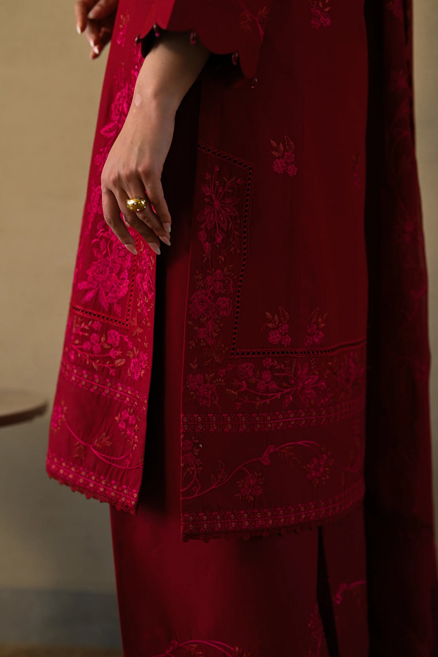 Zaib - Maroon Luxury Emroidered 3PCS Set (Ready To Wear)