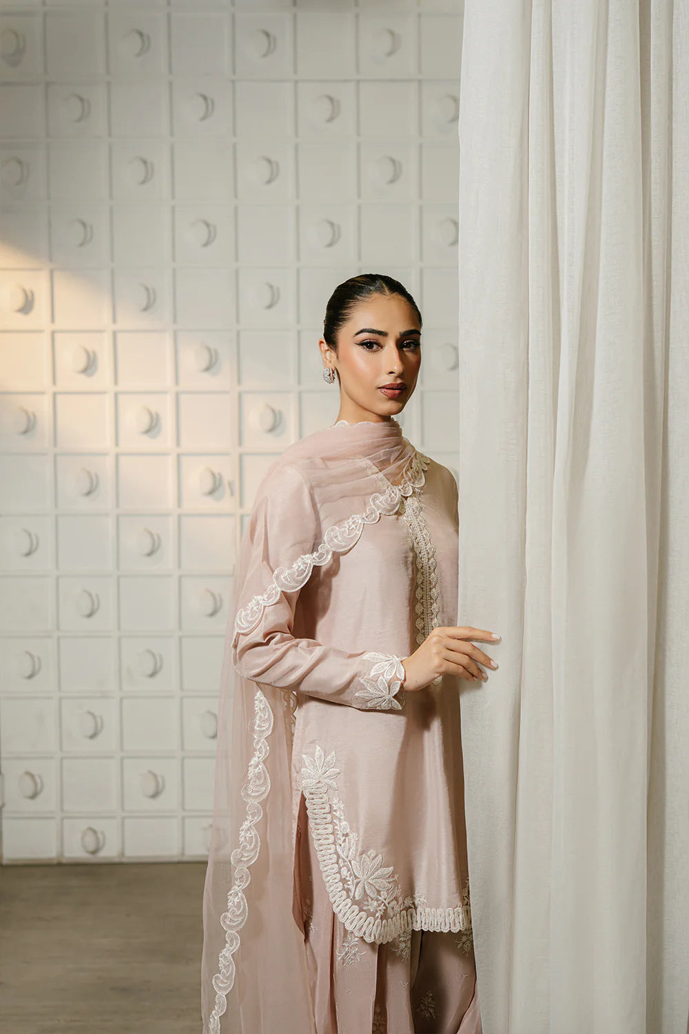 Saira Rizwan - Nora