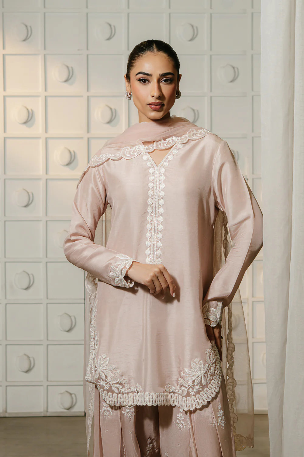 Saira Rizwan - Nora