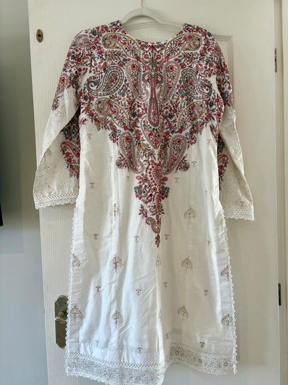 ZaraShahJahan - Hikari (Stitched)